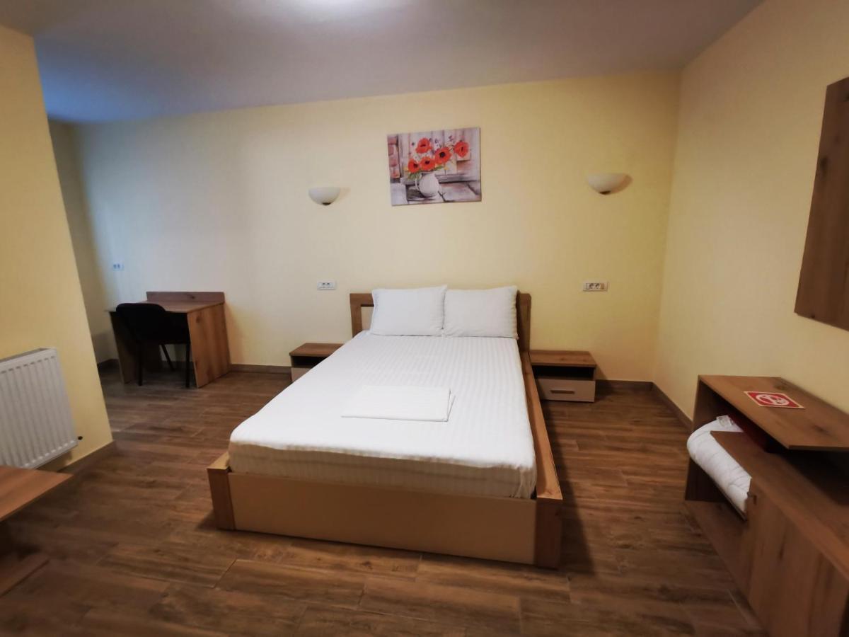 Cazare Timisoara T90 Екстер'єр фото