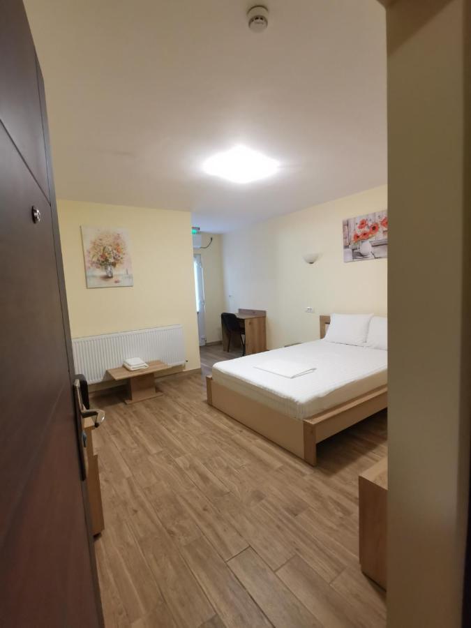 Cazare Timisoara T90 Екстер'єр фото